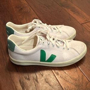 Vera white green shoes